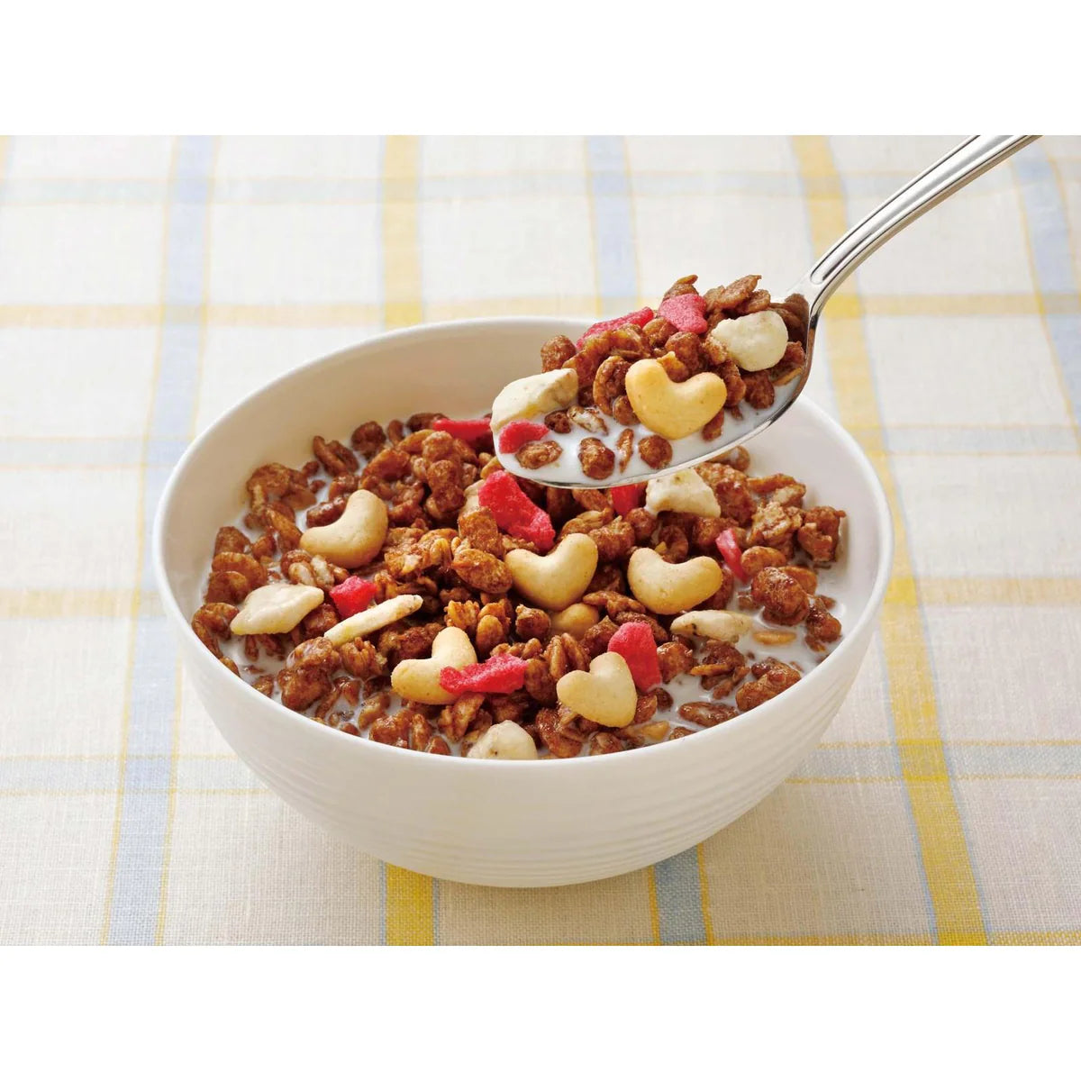 CALBEE FRUGRA - CHOCOLATE BANANA GRANOLA CEREAL 550 G