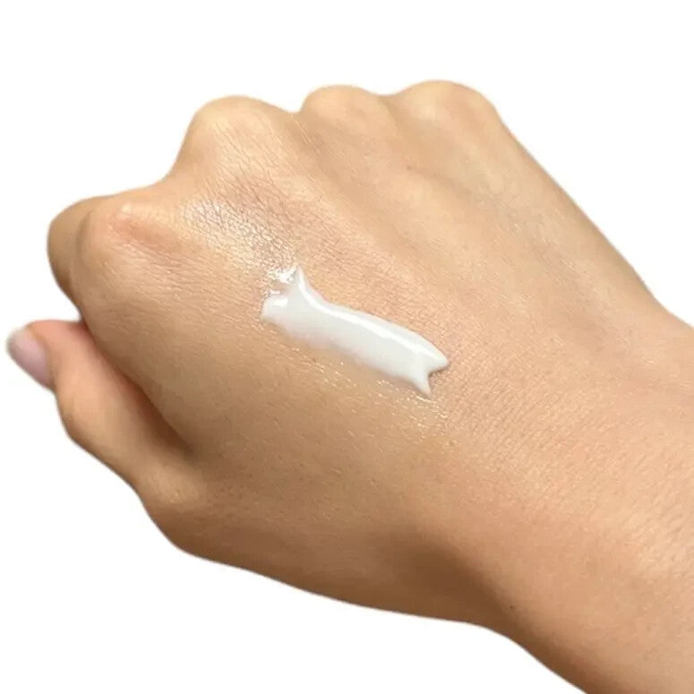 EXCEL PROTECTIVE UV ESSENCE (ベルガモット＆ユーカリ) SPF50+ PA++++ - 60 G